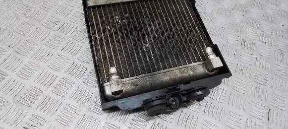 BMW 7 F01 F02 F03 F04 Engine oil radiator 7572542