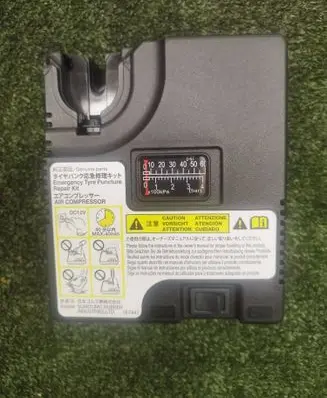 Toyota RAV 4 (XA50) Tire air pump compressor 2102021748