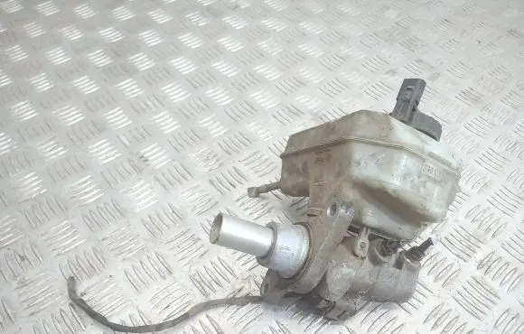 Volkswagen PASSAT B6 Master brake cylinder