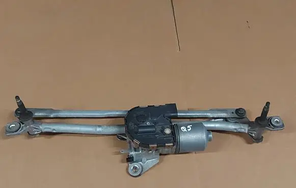 Audi Q5 SQ5 Front wiper linkage and motor 8R1955023D 8R1955119A