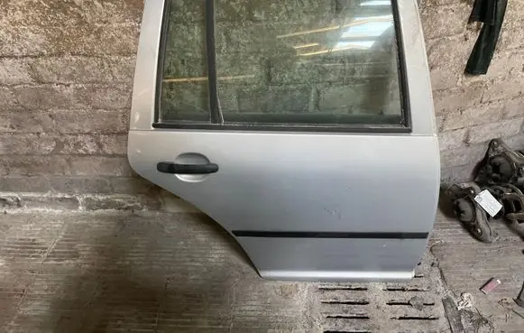 Volkswagen Golf IV Rear door G0EFH
