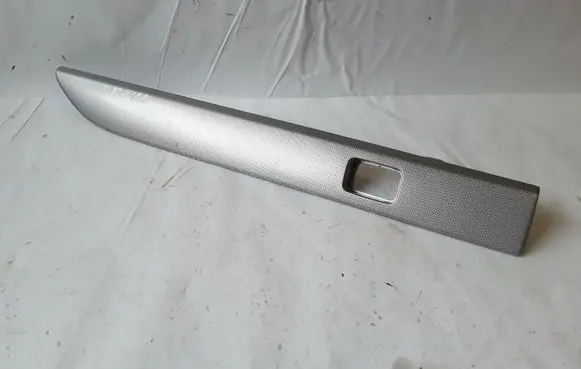 Opel Antara Dashboard glove box trim 20880541