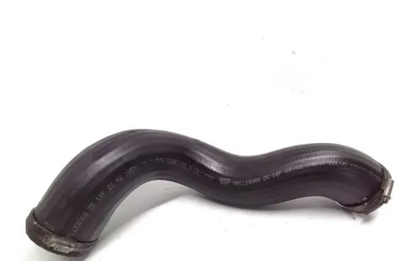 Volvo XC90 Intercooler hose/pipe 31261367