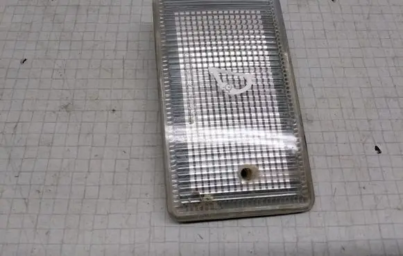Volkswagen Golf III Front reflector 125091B