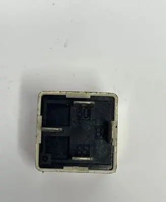 Ford Sierra Other relay 90GG13L028AA V23134K52X155