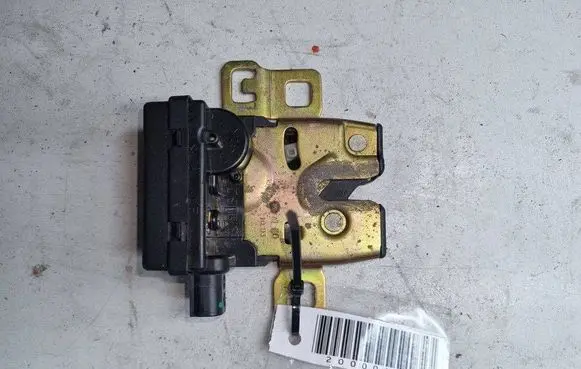 Mini One - Cooper R50 - 53 Tailgate exterior lock 7131137