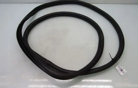 Hyundai Bayon Rubber seal rear door 