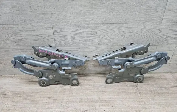 BMW 3 G20 G21 Engine bonnet/hood hinges 7450589 7450590