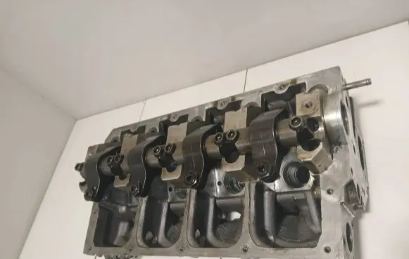 Volkswagen Transporter - Caravelle T5 Engine head 038103373R