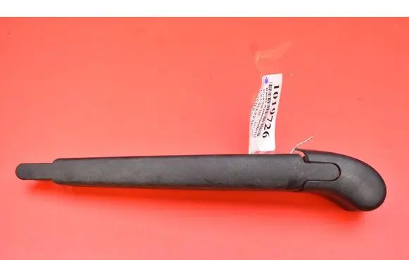 Hyundai i30 Rear wiper blade arm 