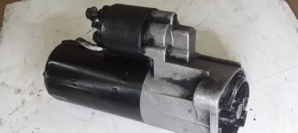 Volkswagen PASSAT B5.5 Starter motor 0001124020 7068911