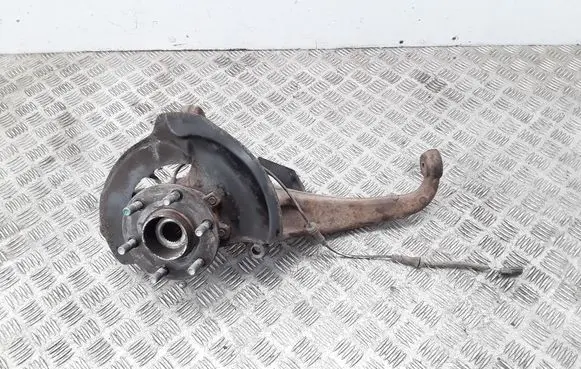 Nissan Navara D23 Front wheel hub spindle knuckle