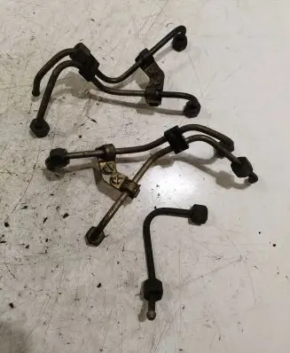 Opel Astra H Fuel injector supply line/pipe 