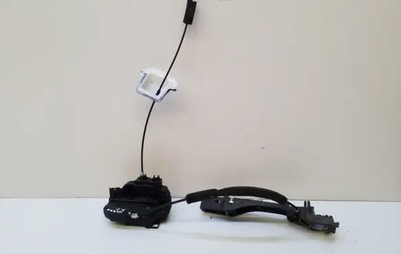 Nissan Murano Z50 Front door lock 3904C