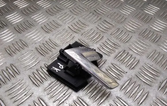 Front door interior handle