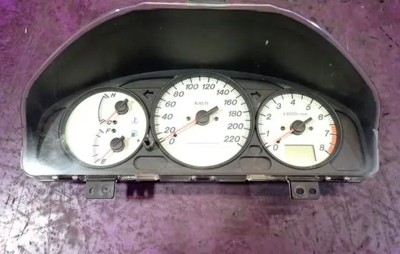 Mazda Premacy Speedometer (instrument cluster) 