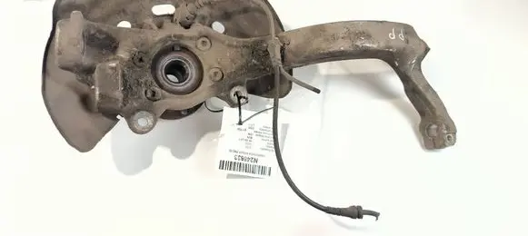 Audi A8 S8 D3 4E Front wheel hub spindle knuckle 4E0258M