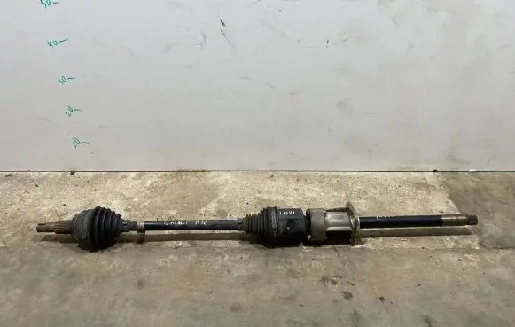 Maserati Ghibli Front driveshaft 06700070770