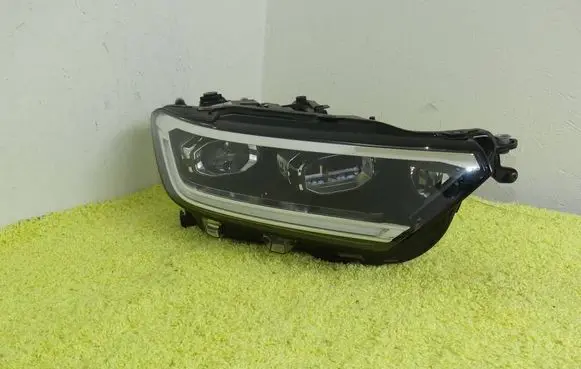 Volkswagen T-Roc Headlight/headlamp 2GA941036AT