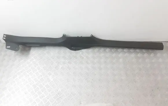 Volkswagen PASSAT B7 USA Front sill trim cover 561853371C