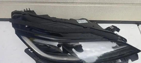 Tesla Model 3 Highland Headlight/headlamp 176088900F 1760889
