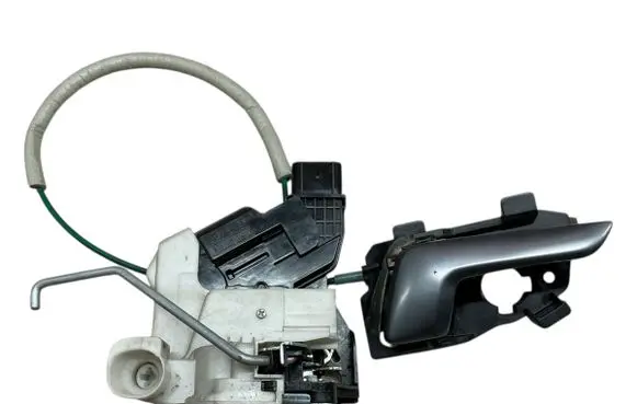 KIA Rio Front door lock 826201W010
