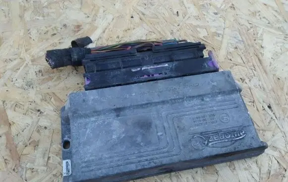Mercedes-Benz S W221 LP gas control unit module 67R014289