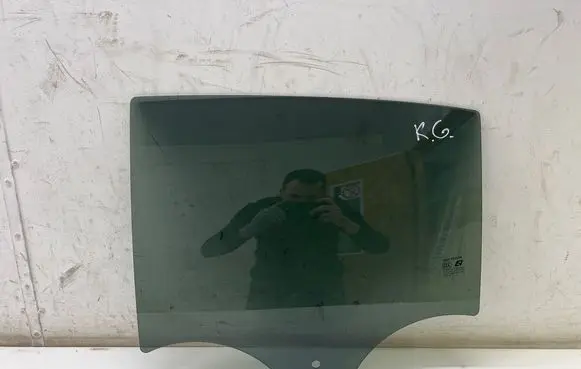 MG MG3 III Rear door window glass E006198 43R0111481