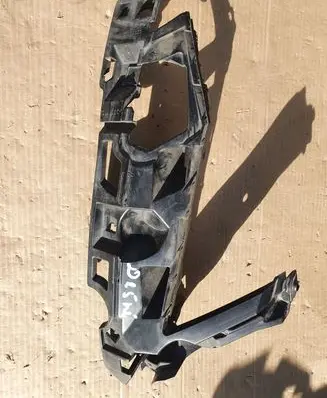Skoda Superb B8 (3V) Front bumper mounting bracket 3V0807056