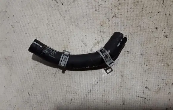 Volvo XC60 Engine coolant pipe/hose 32138767