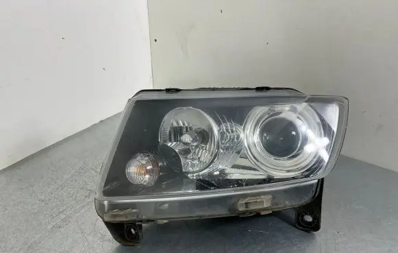 Jeep Grand Cherokee Headlight/headlamp 68087063AC
