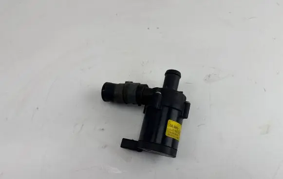 Volkswagen Touareg II Electric auxiliary coolant/water pump 7L0965561L