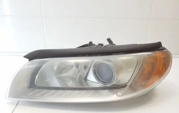 Volvo V70 Headlight/headlamp 31214347 6948180