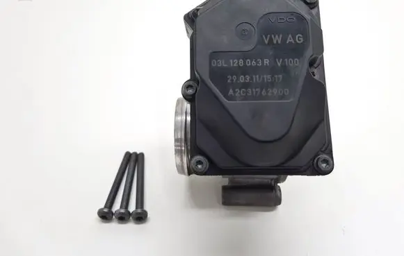 Volkswagen Tiguan Throttle valve 03L128063R A2C31762900