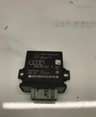 Audi A5 8T 8F Light module LCM 8K0907357B 00837924