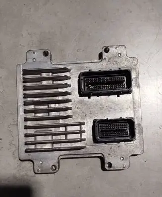 Opel Meriva B Engine control unit/module 12647212