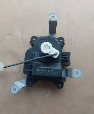 Mitsubishi Pajero Air flap motor/actuator 0637007040 1C1840