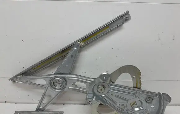 Renault Scenic III - Grand scenic III Rear window lifting mechanism without motor 827200006R