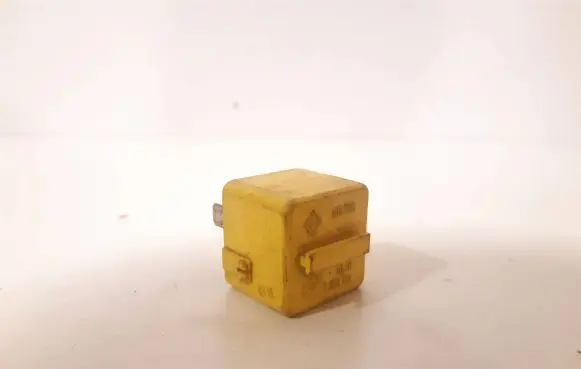 BMW 5 E34 Other relay 1378301 6L31 601576