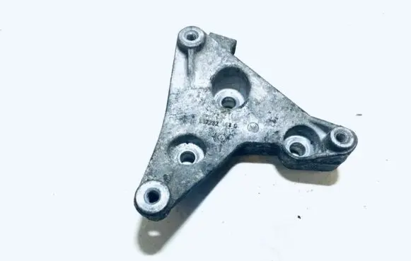 Opel Astra H Engine mounting bracket 8972624630