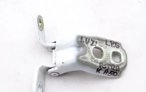 Mitsubishi Pajero Front door upper hinge 