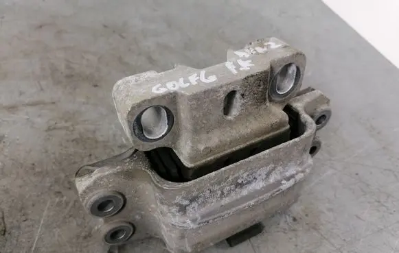 Volkswagen Golf VI Engine mount bracket 1K0199555
