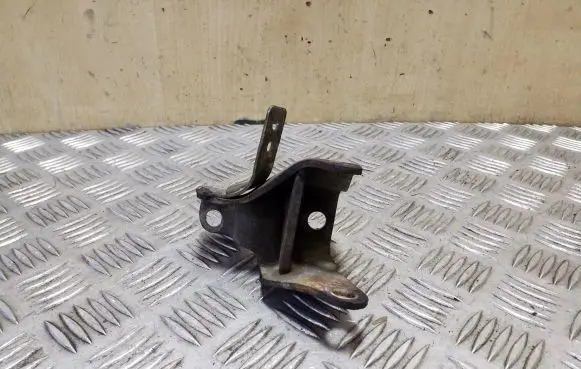 Land Rover Range Rover Sport L494 Engine mounting bracket 9X2Q6K685GB