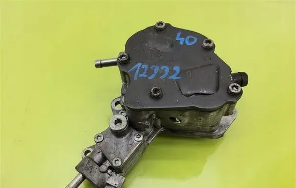 Volkswagen PASSAT B6 Electric auxiliary coolant/water pump 038145209