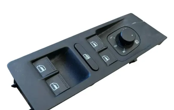 Volkswagen PASSAT B7 Electric window control switch 3AC857858A
