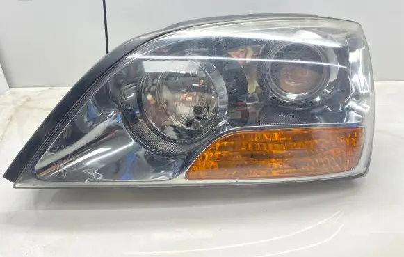 KIA Sorento Headlight/headlamp 921013E5XX