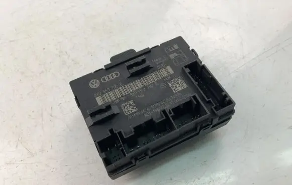 Audi Q3 8U Other control units/modules 8X0959792E