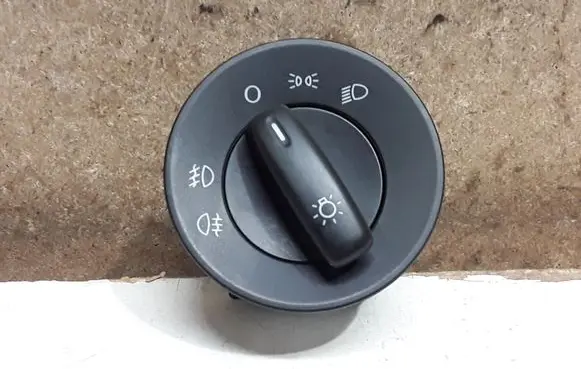 Skoda Octavia Mk2 (1Z) Light switch 1Z0941431K