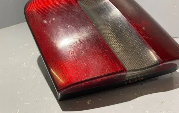 Volvo S70 V70 V70 XC Tailgate rear/tail lights 9157009