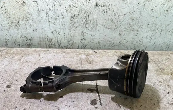 Piston